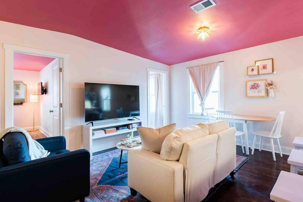 Blush And Bashful Germantown Two Bedroom Apartment Луїсвілл Екстер'єр фото